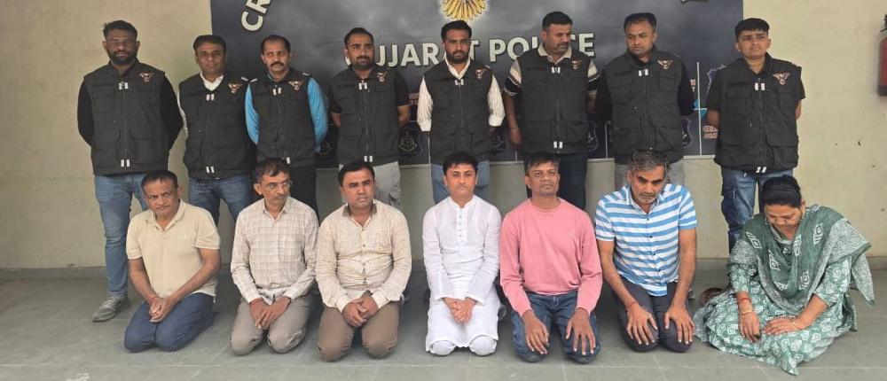 2-crore-fake-notes-seized-in-surat-ashram-police-raid-on-satya-yog-foundation-ashram-based-fake-currency-racket-busted-in-ahmedabad-rs-2-crore-seized-202603.jpg | आश्रमात कांड; ₹ 2 कोटीहून अधिक बनावट नोटा जप्त; | belgaum news | belgavkar बेळगावकर