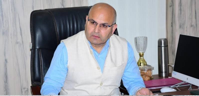 additional-commissioner-raj-kumar-thapa-killed-in-pakistan-attack-in-rajouri-202505.jpeg | पाकिस्तानच्या हल्ल्यात जम्मूमध्ये Additional Deputy Commissioner चा मृत्यू, हादरवून टाकणारी बातमी | belgaum news | belgavkar बेळगावकर
