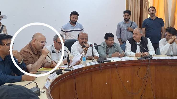 पाकिस्तानच्या हल्ल्यात जम्मूमध्ये Additional Deputy Commissioner चा मृत्यू, हादरवून टाकणारी बातमी