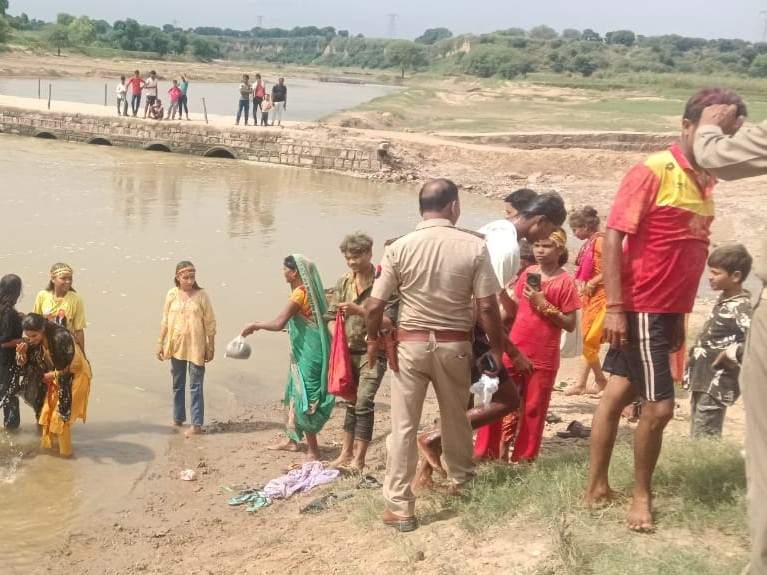 दसरा सणाला गालबोट...! दुर्गा देवी विसर्जन;