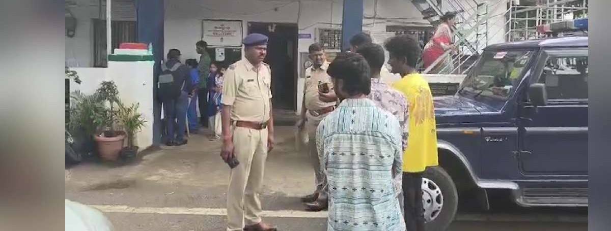 कर्नाटक : त्या तरुणांच्या टोळक्याकडून महिलेवर सामूहिक बलात्कार