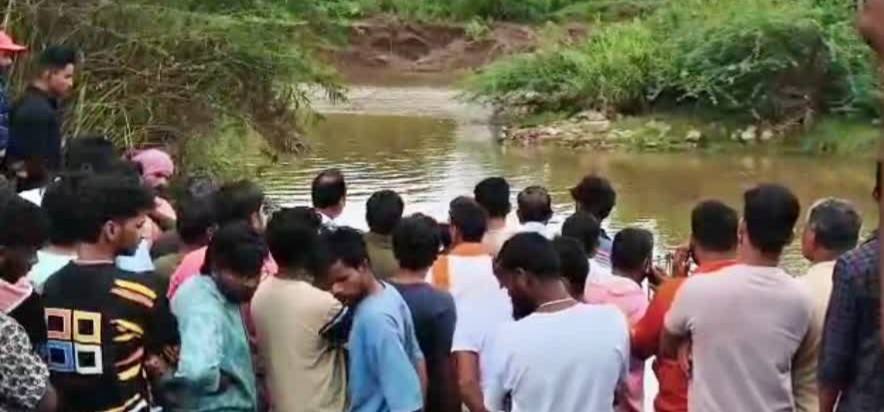 बेळगाव : ओढा ओलांडताना दुर्देवी घटना; अचानक पाण्याचा प्रवाह वाढला आणि