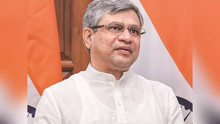 बेळगाव—धारवाड रेल्वेमार्ग रखडला; बेळगाव—कित्तूर—धारवाड नवीन रेल्वेमार्ग