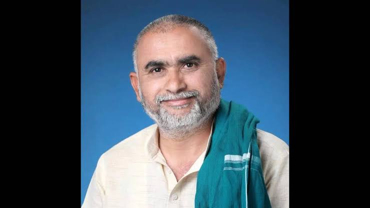 belgaum-news-farmer-leader-siddhagowda-modgi-demanded-remove-illegal-liquor-shop-in-the-government-owned-krishi-bhavan-opposite-the-central-bus-stand-20260430.jpeg | @ बेळगाव; कृषी भवनमधील मद्यविक्रीचे दुकान हटवण्याची मागणी | belgaum news | belgavkar बेळगावकर