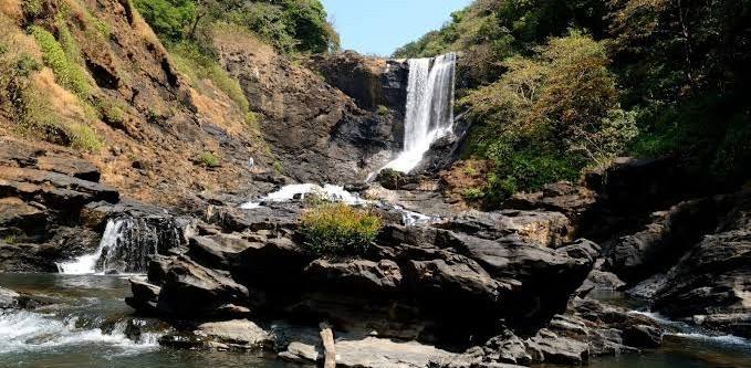 बेळगाव : वनक्षेत्रातील पर्यटनास वनखात्याकडून निर्बंध @खानापूर #Forest #Waterfall #Tourist