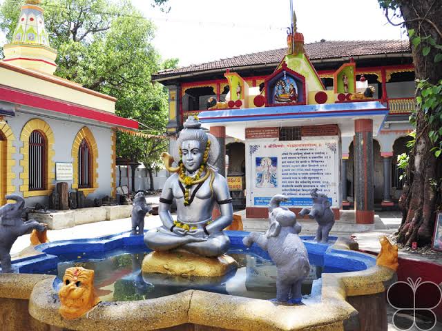 बेळगाव : बेळगावातील 49 हिंदू मंदिरांवर व्यवस्थापन समिती स्थापन करण्यासंबंधी धर्मादाय विभागाने नोटीस दिली