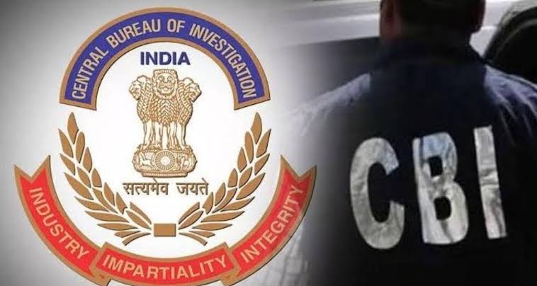 संरक्षण मंत्रालयात खळबळ; लेफ्टनंट कर्नलच्या घरी CBI ची धाड;