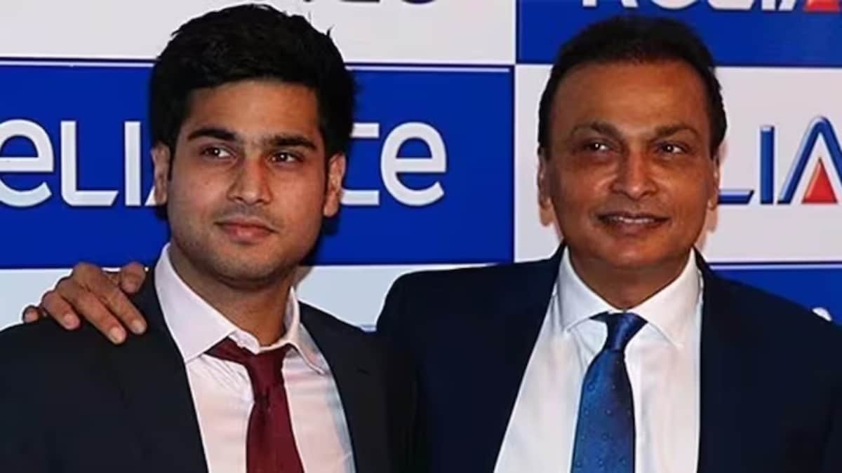 cbi-files-case-against-anil-ambanis-son-jai-anmol-in-rs-228-crore-bank-fraud-anil-ambanis-son-jai-anmol-named-in-rs-228-crore-banking-fraud-case-by-cbi-anil-ambanis-son-jai-anmol-named-in-rs-228-cr-202512.jpg | CBI च्या कचाट्यात; ₹ 228 कोटींच्या फसवणुकीचा गुन्हा | belgaum news | belgavkar बेळगावकर