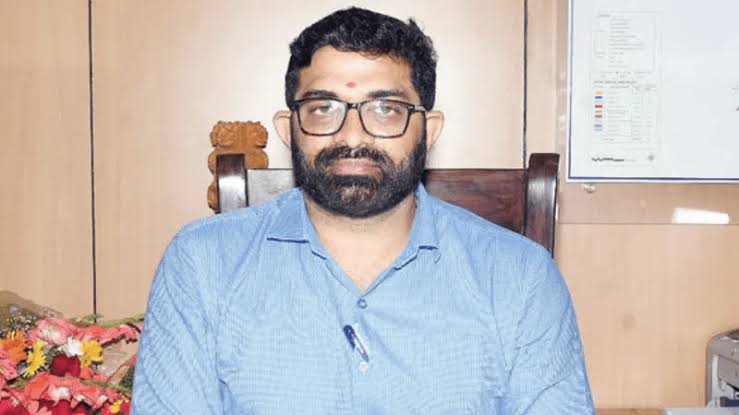 कर्नाटक : ₹ 22 कोटींची लाच; ₹ 700 कोटींचा गैरवापर