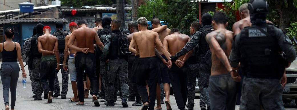 belgaum | गोळीबारात 60 जणांचा मृत्यू; 4 पोलीस अधिकाऱ्यांचाही मृत्यू गोळीबारात 60 जणांचा मृत्यू; 4 पोलीस अधिकाऱ्यांचाही मृत्यू