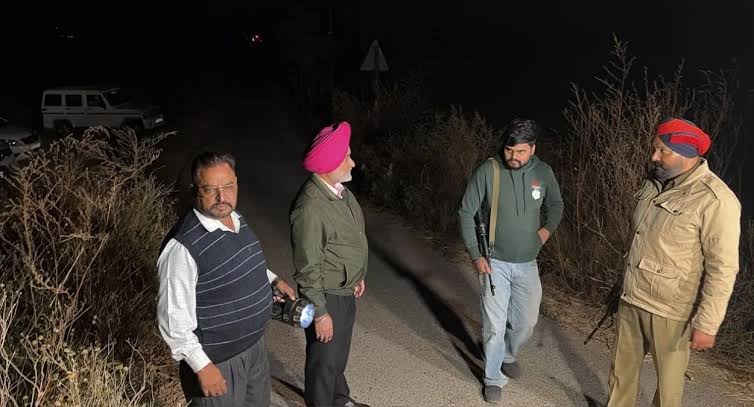 @लुधियाना; पोलीस आणि दहशतवाद्यांमध्ये चकमक;