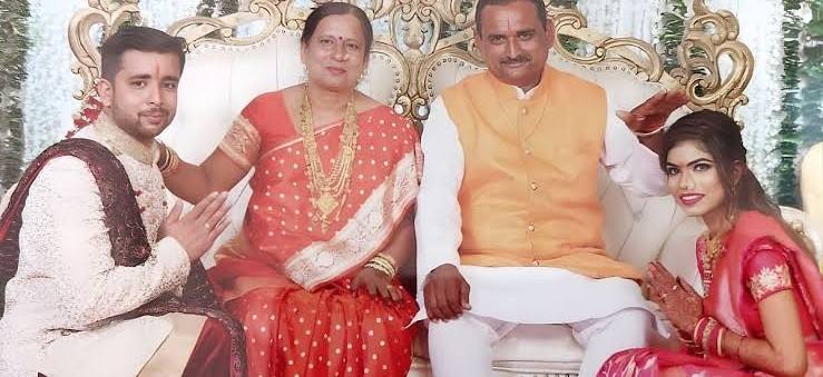 pune-woman-engineer-allegedly-dies-by-suicide-amid-harassment-by-in-laws-pune-dipti-chaudhari-case-202601.jpg | लग्नात 50 तोळे सोनं आणि 35 लाख रुपये देऊनही Engineer सुनेचा छळ, गर्भपातही केला; | belgaum news | belgavkar बेळगावकर