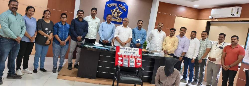 reelstar-komal-kale-boyfriend-sujit-chaudhary-arrested-st-bus-stans-robbery-202512.jpg | रील्स बनवून फेमस झाली, वाईट सवयीनं सगळी इज्जत गेली | belgaum news | belgavkar बेळगावकर