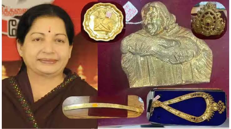 27 किलो सोनं, 1116 किलो चांदी, 1526 एकर जमीन सरकारकडून जप्त #कर्नाटक