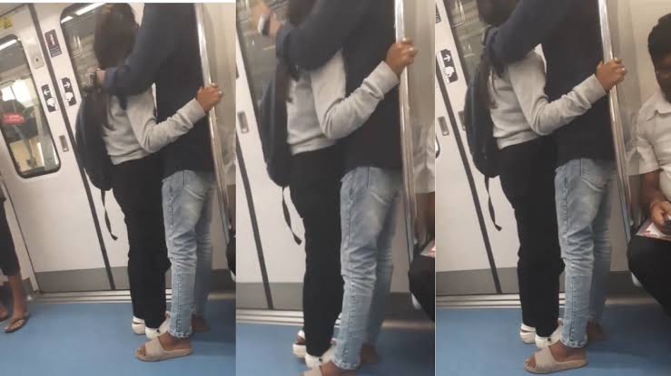 Viral Video : मेट्रोमध्ये अश्लील चाळे