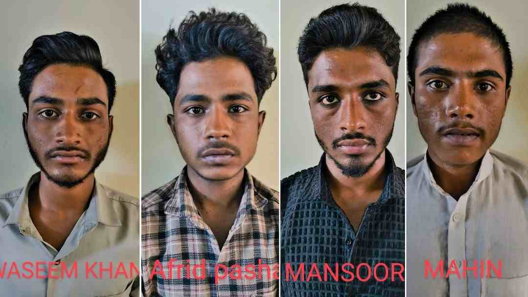 wearing-burqa-and-sitting-with-hindu-girl-classmate-assaulted-in-bengaluru-202504.jpg | तुला लाज वाटते का… बुरखा घालून हिंदू मुलाशी बोलत होती 'ती' @कर्नाटक | belgaum news | belgavkar बेळगावकर